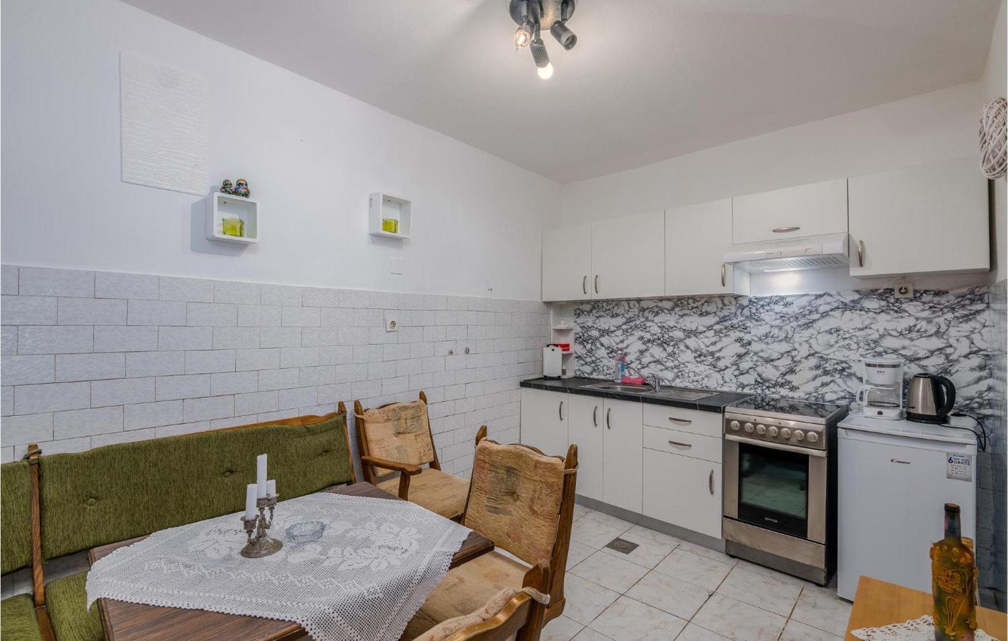 Lovely Apartment In Stara Baska 1 With Kitchen Esterno foto