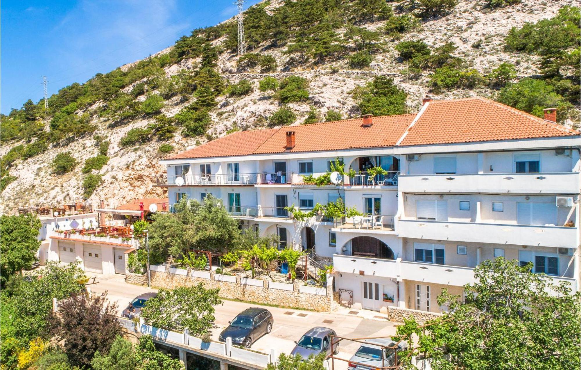 Lovely Apartment In Stara Baska 1 With Kitchen Esterno foto